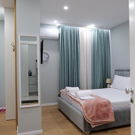 Kristi Apartments 02 ติรานา ภายนอก รูปภาพ